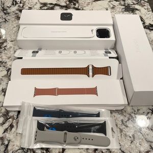 Apple iWatch Series 5 Stainless Steel/Ceramic